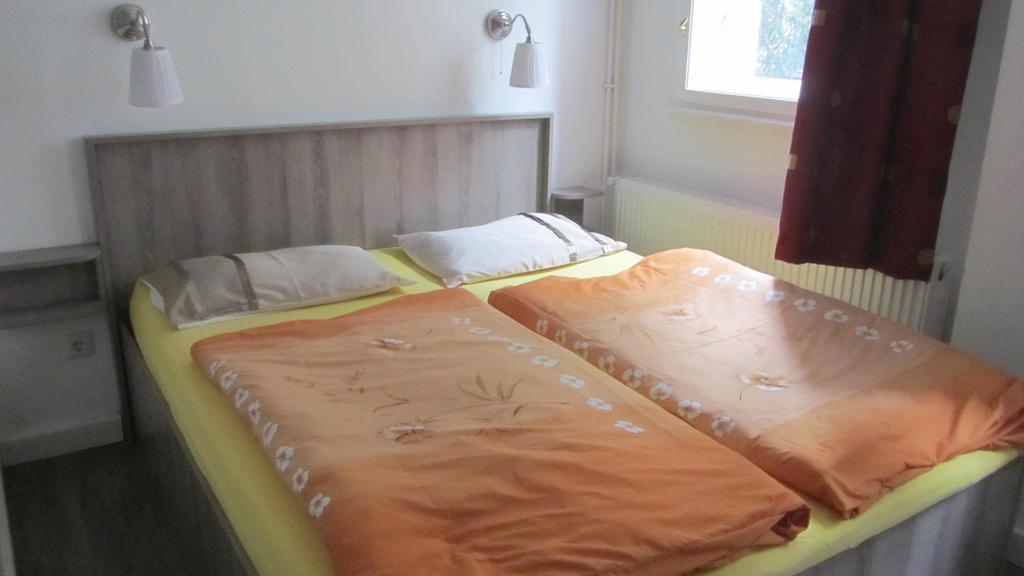 Judy And Sandor Apartmen Budapest Ngoại thất bức ảnh